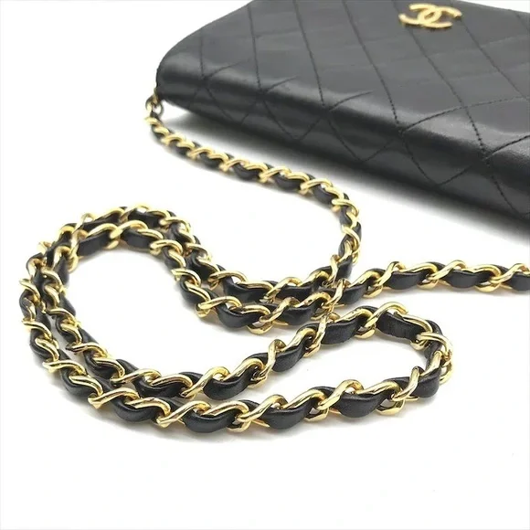 Authentic CHANEL 1988 Vintage classic flap black lambskin leather 24k gold bag - Picture 8 of 13